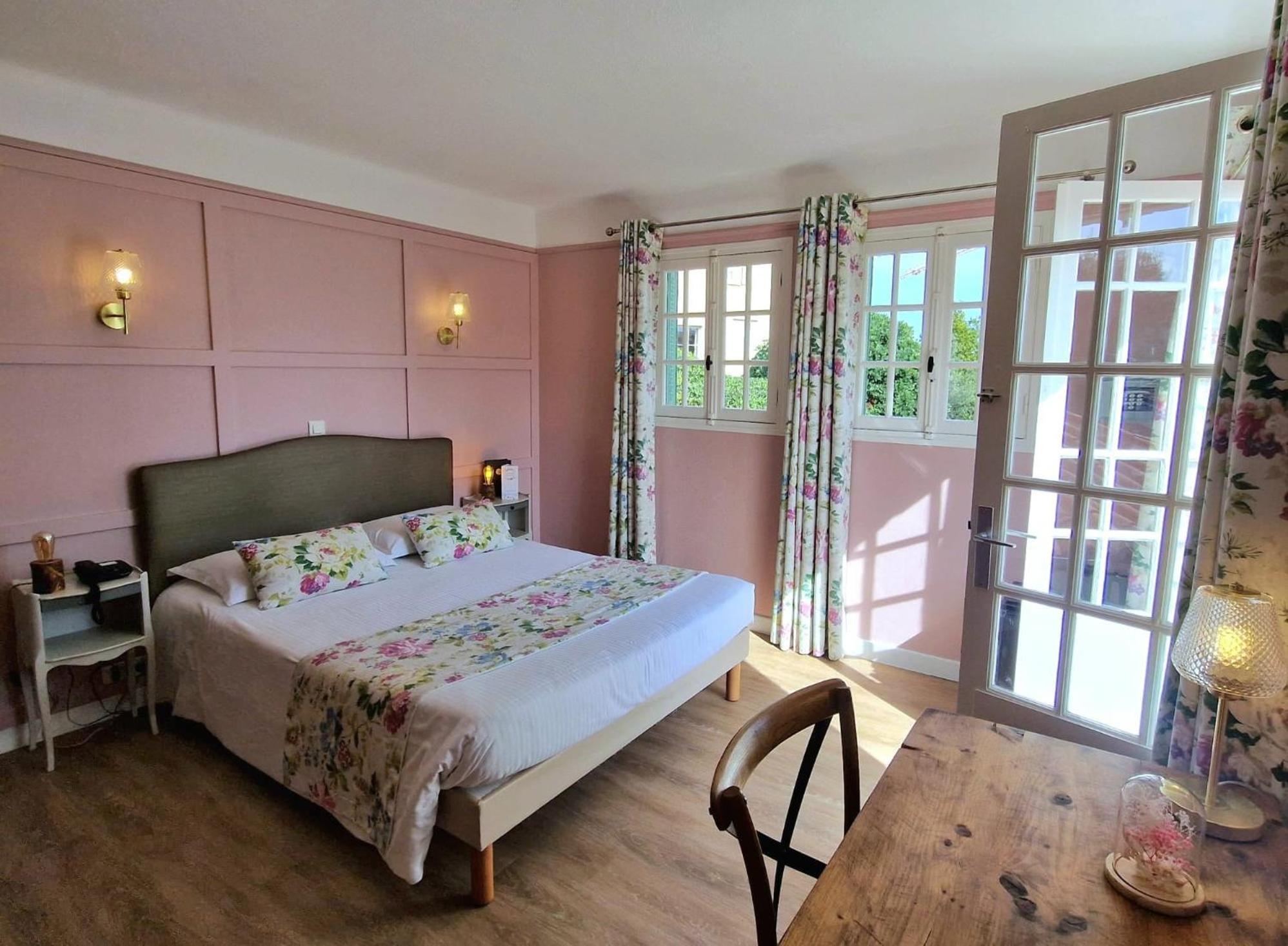 Hotel Mas Djoliba Antibes Zimmer foto