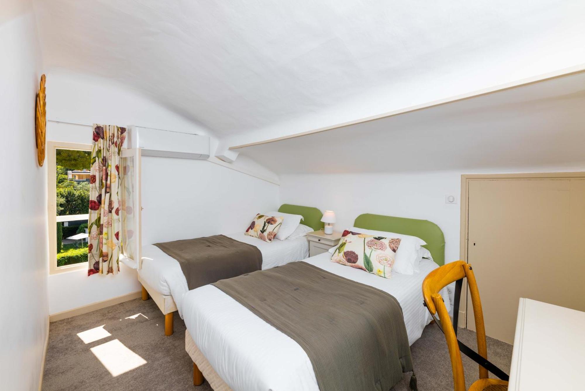 Hotel Mas Djoliba Antibes Zimmer foto