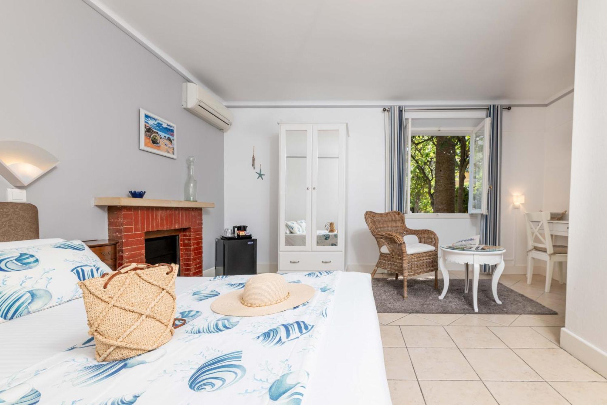 Hotel Mas Djoliba Antibes Exterior foto